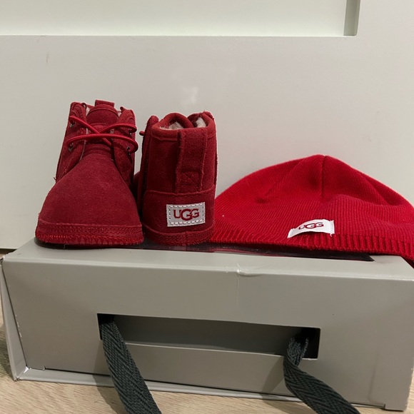 Ugg Boots and Hat - Picture 2 of 5